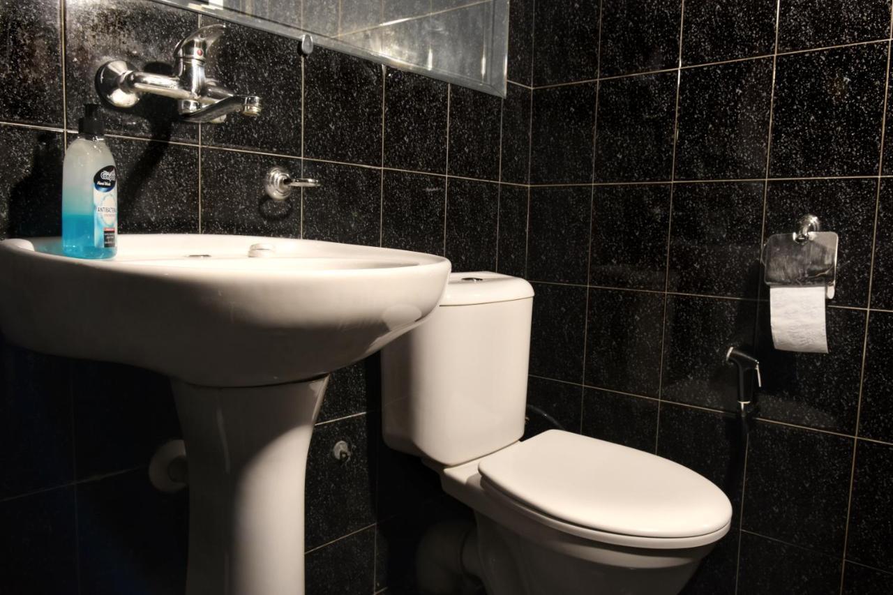 טביליסי Hotel 125 מראה חיצוני תמונה